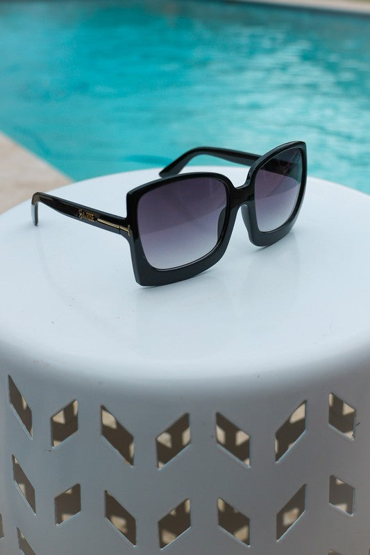 Megan Oversized Gradient Sunglasses