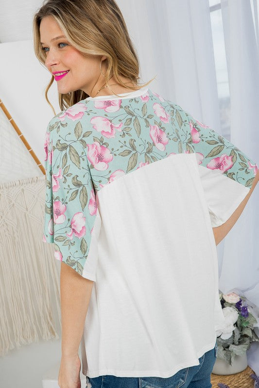 SOLID AND FLORAL MIXED CASUAL TOP