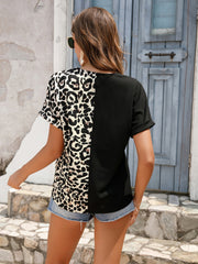 Contrast Leopard Print Short Sleeve V-Neck Tee